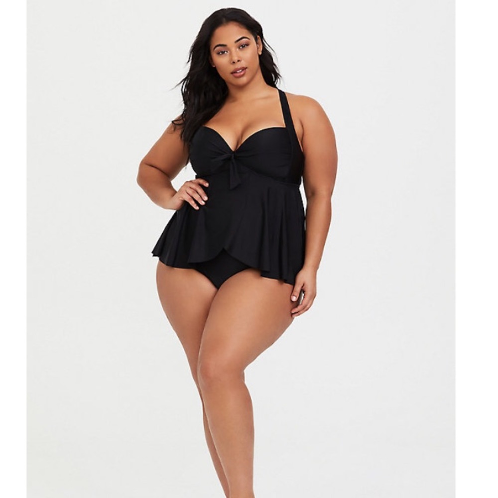 NWT TORRID Vixen Tie Front Wireless Swimsuit 3X